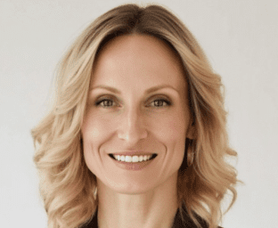 Linda Romanovska | expert speaker on climate change and sustainable finance | Sustainability Business Live